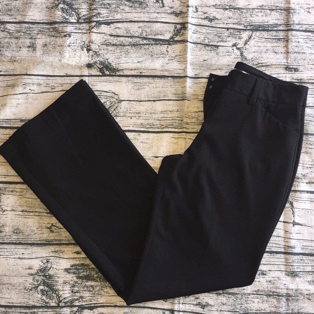 - Express editor pants. Size 2R